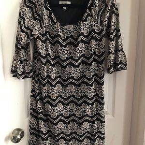 Pre owed- Black & off white lace size 12